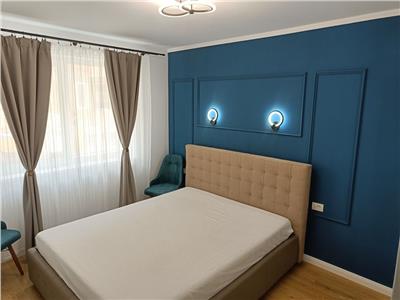 Apartament 3 camere modern, boxa si parcare! Zona Cetatii!