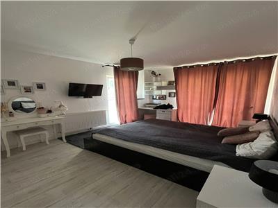 Apartament 3 camere cochet in zona Eroilor!