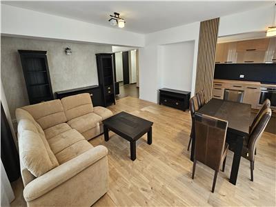 Apartament 4 camere 136mp,terasa, parcare Plopilor, Parcul Rozelor