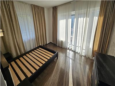 Apartament 4 camere 136mp,terasa, parcare Plopilor, Parcul Rozelor