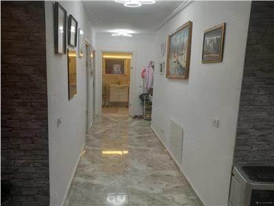 Apartament 3 camere si gradina in zona centrala!