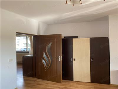 Apartament 2 camere si parcare! Zona Stadionului!