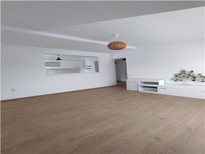 Apartament 2 camere decomandat, parcare! Zona Florilor!