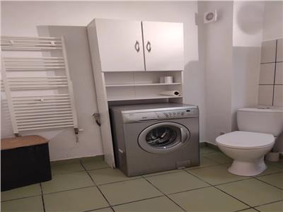 Apartament 2 camere decomandat, parcare! Zona Florilor!