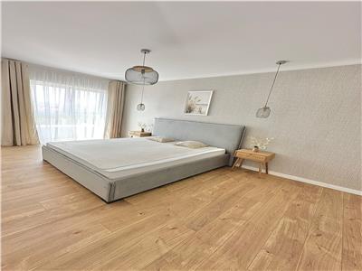 Apartament 3 camere cochet in zona Vivo!