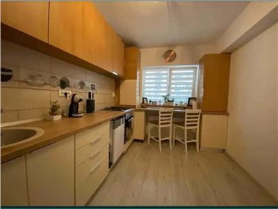 Apartament 2 camere decomandat, mobilat si utilat! Zona Porii!