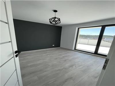 Penthouse 3 camere, terasa 110 mp, garaj! Zona Eroilor!