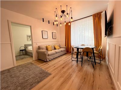 Apartament 3 camere 55mp, Piata Mihai Viteazu - strada Dacia