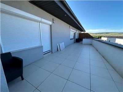 Apartament 2 camere modern, terasa, lift, garaj! Zona Sub Cetate!