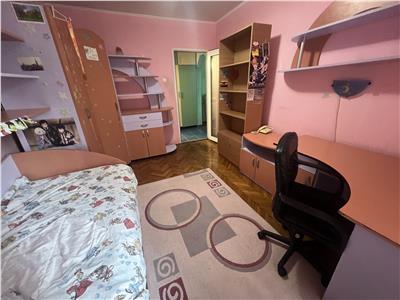 Apartament 3 camere zona Grigore Alexandrescu