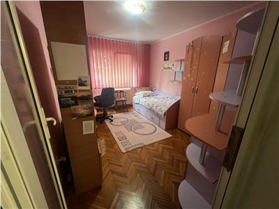 Apartament 3 camere zona Grigore Alexandrescu