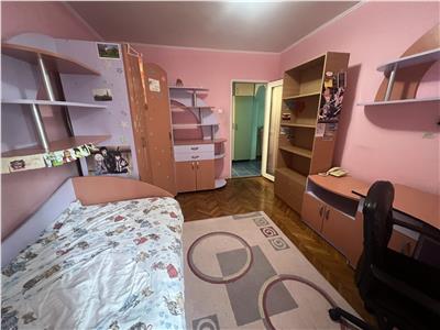 Apartament 3 camere zona Grigore Alexandrescu