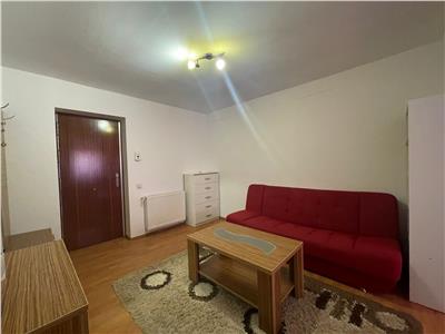 Apartament 2 camere si parcare pe str. Stejarului