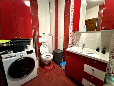 Apartament cu 3 camere la cheie in zona Stejarului!