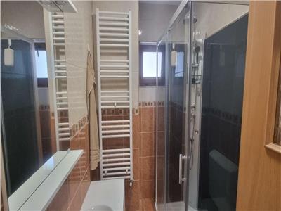 Apartament cu 3 camere la cheie in zona Avram Iancu!