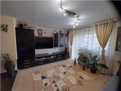 Apartament 3 camere si parcare! Zona Teilor!