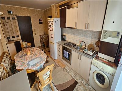 Apartament 2 camere  aproape de Iulius Mall si facultati cu parcare