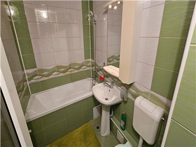 Apartament 2 camere  aproape de Iulius Mall si facultati cu parcare