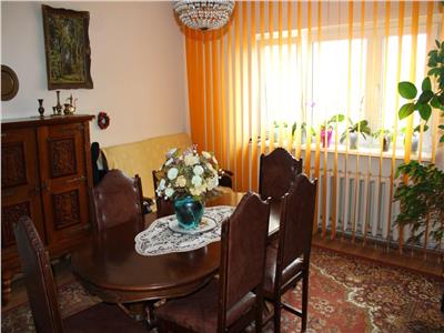 Apartament 4 camere Marasti zona Farmec