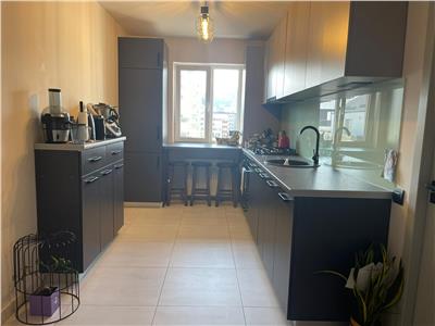 Apartament de vanzare 3 camere si 2 parcari in zona Dumitru Mocanu!