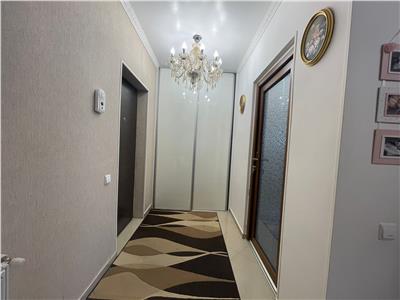 Apartament de vanzare 3 camere si paracare zona Dumitru Mocanu!