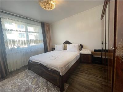 Apartament de vanzare 3 camere si paracare zona Dumitru Mocanu!