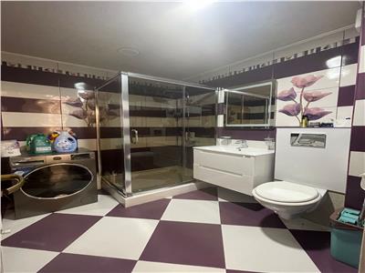 Apartament de vanzare 3 camere si paracare zona Dumitru Mocanu!