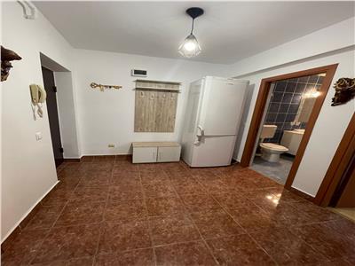 Apartament 2 camere decomandate cu parcare str. Sesul de Sus!