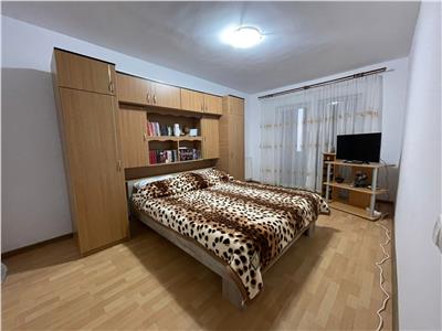 Apartament 2 camere decomandate cu parcare str. Sesul de Sus!