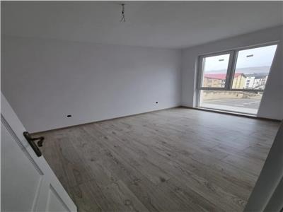 Apartament 3 camere FINISAT, parcare! Zona Teilor!