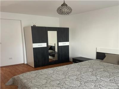 Apartament 3 camere, parcare! Zona Sub Cetate!