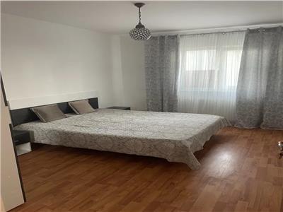 Apartament 3 camere, parcare! Zona Sub Cetate!