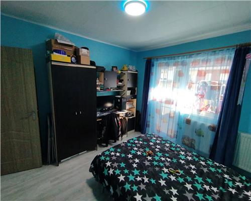 Apartament 3 camere decomandat, etaj intermediar! Zona Eroilor!