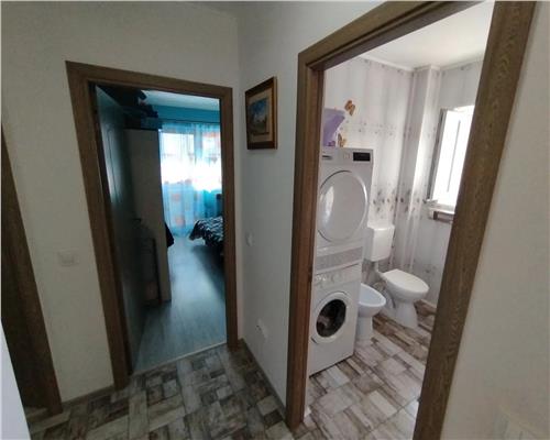 Apartament 3 camere decomandat, etaj intermediar! Zona Eroilor!