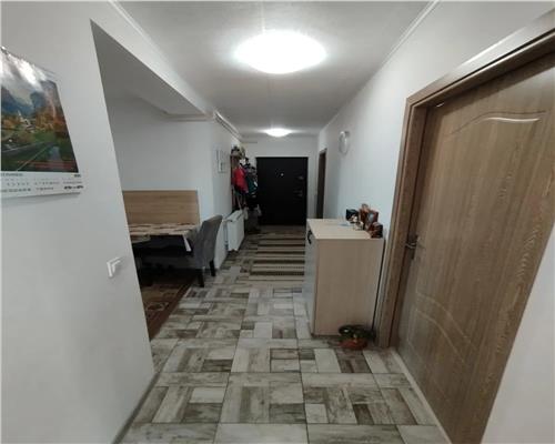 Apartament 3 camere decomandat, etaj intermediar! Zona Eroilor!