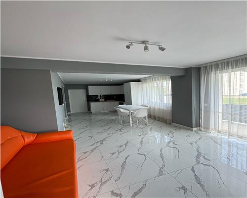 Apartament 3 camere in zona Tineretului!