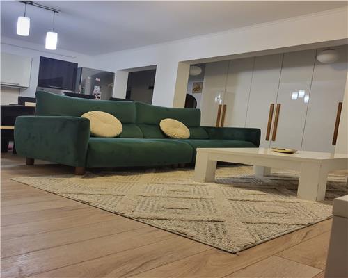 Apartament 2 camere, etaj 1, parcare! Zona centrala!