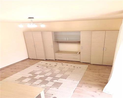 Apartament 2 camere decomandat, parcare! Zona Florilor!