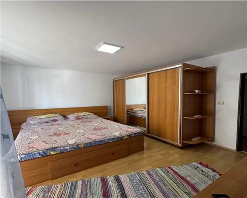 Apartament 2 camere si parcare in zona Eroilor!