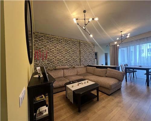 Apartament 3 camere zona Centru