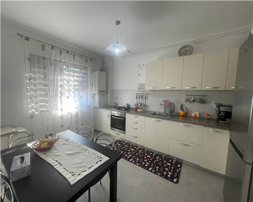 Apartament 2 camere decomandate , parcare subterana +boxa zona Stejarului, Floresti