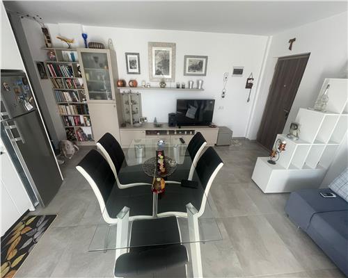 Apartament 2 camere + parcare zona Stejarului, Floresti