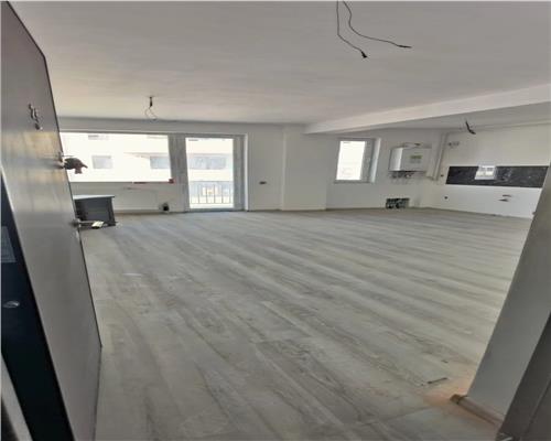 Apartament 2 camere finisat, etaj intermediar, parcare! Zona Terra!