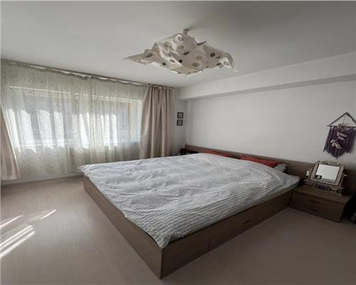 Apartament 2 camere in zona Stejarului!