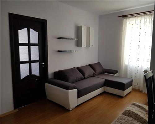 Apartament 3 camere, etaj intermediar si parcare! Zona Florilor!