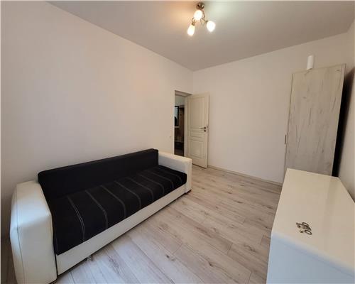 Apartament 2 camere decomandat, GRADINA! Zona Vivo!