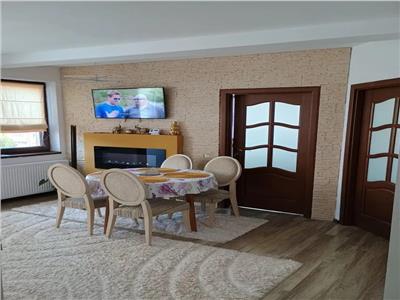 Apartament 3 camere cu parcare in zona Terra!