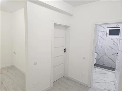 Apartament 3 camere modern, etaj intermediar, parcare! Zona centrala!