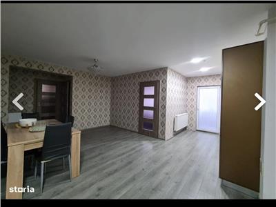 Apartament de vanzare 3 camere si parcare pe Florilor!