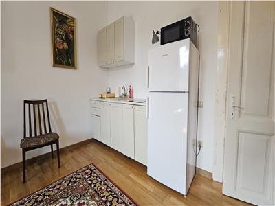 Apartament 2 camere + 1 Studio,100mp, Centru, zona Record Park